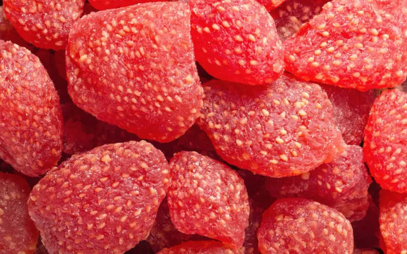 Wholesale Dried Strawberries — bulk dried fruit supply for retail and distribution